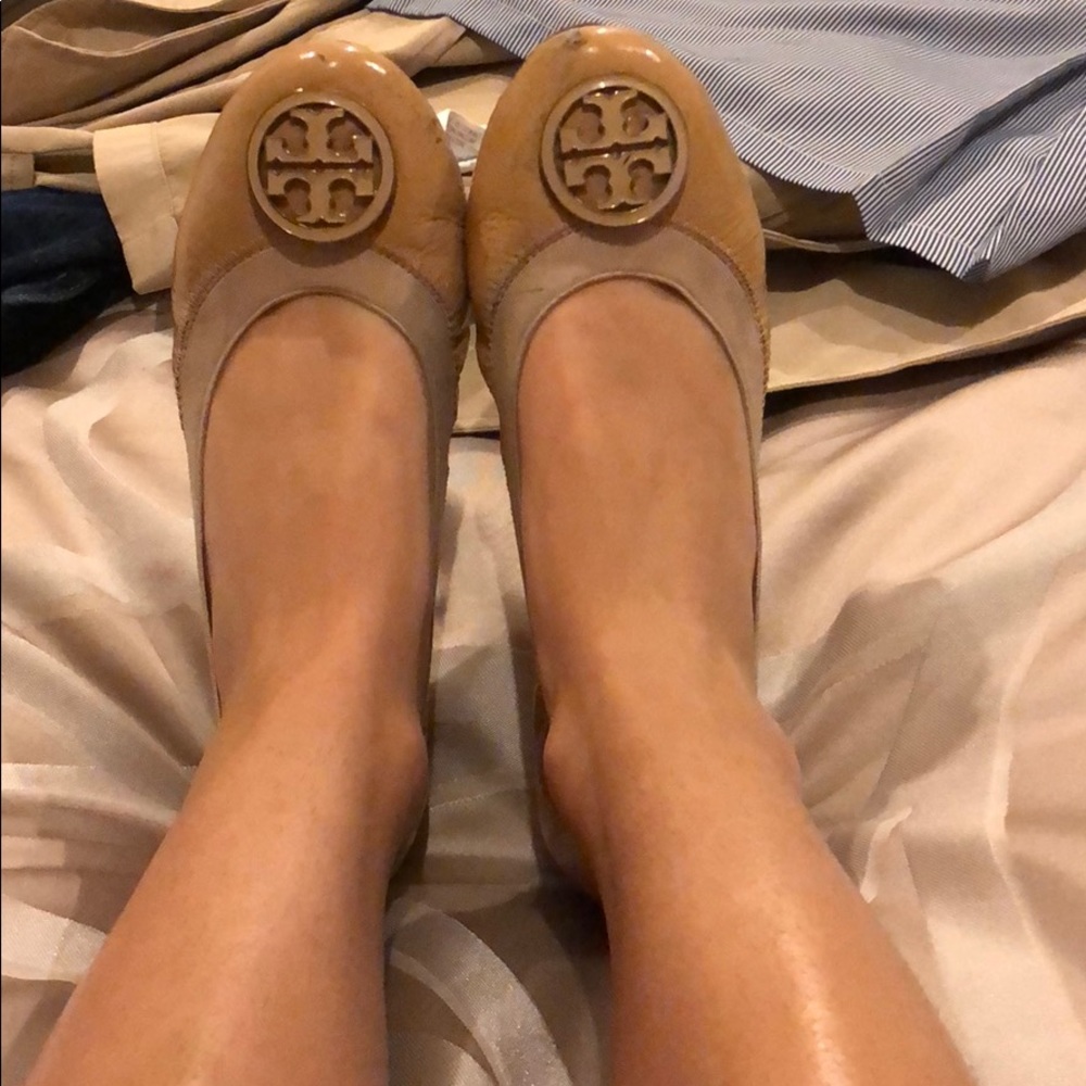 Tory Burch nude flats!